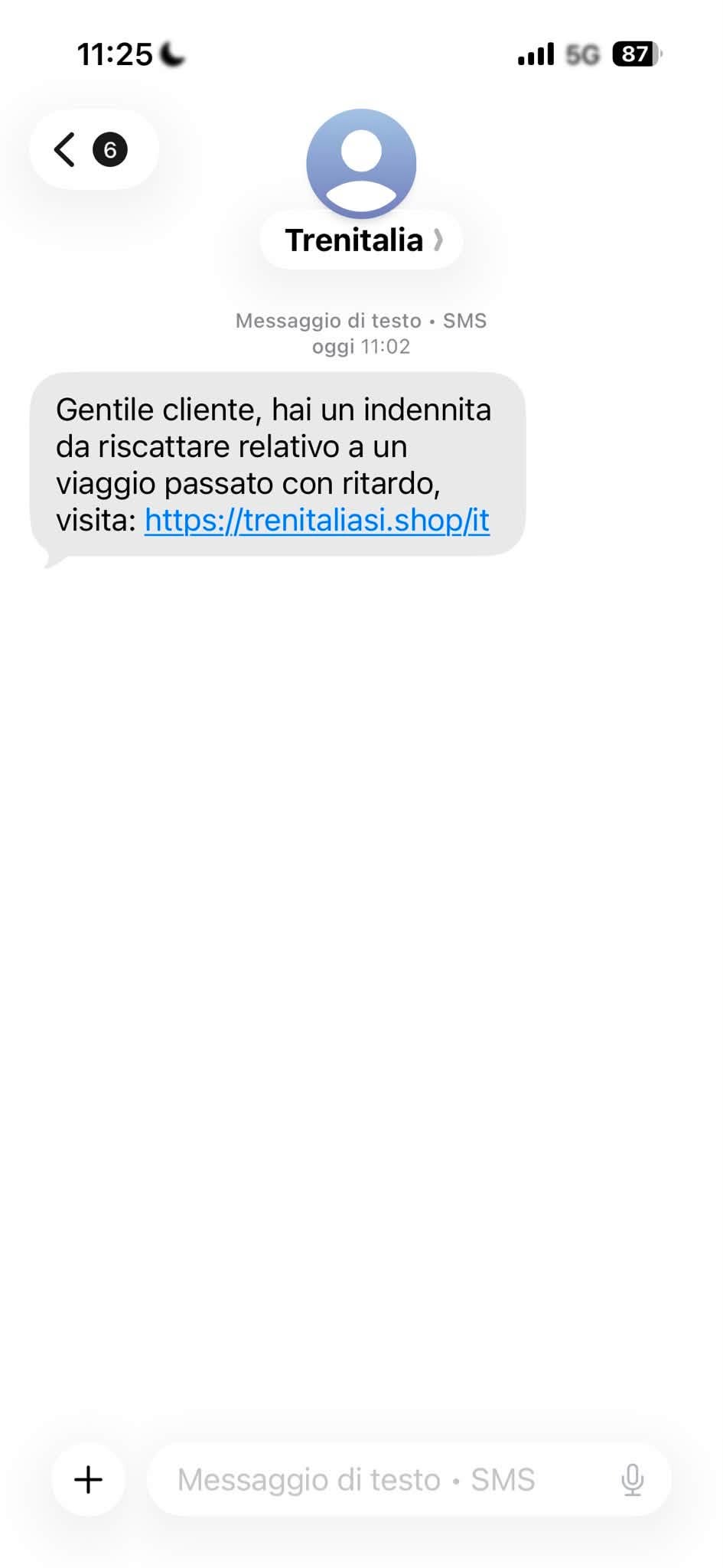 Screenshot dell'SMS truffa a nome Trenitalia con link a un finto rimborso